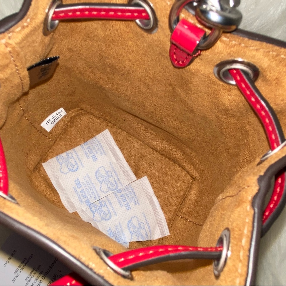 Coach ❤️ wristlet New - Picture 10 of 14